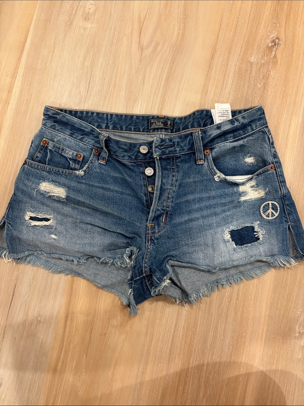Abercrombie and Fitch embroidered Distressed Women’s Shorts - Blue